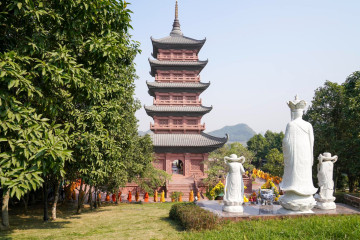 Things To Do In Bai Dinh Pagoda: Highlights, Price, Time and Activities  