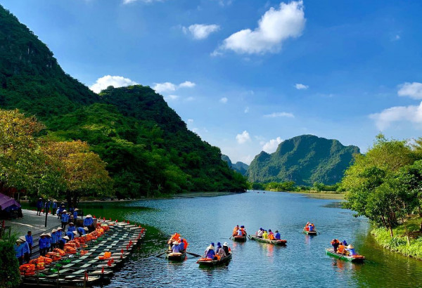 How is the Lunar New Year in Ninh Binh? Tips and recommendations.