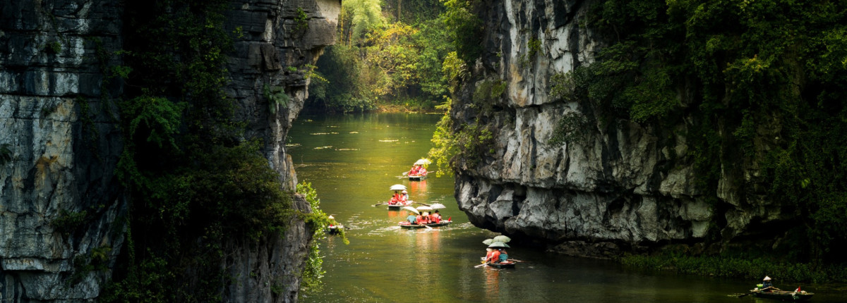 Trang An Boat Tour 2026: Latest Routes, Prices, Best Time to Visit & Tips