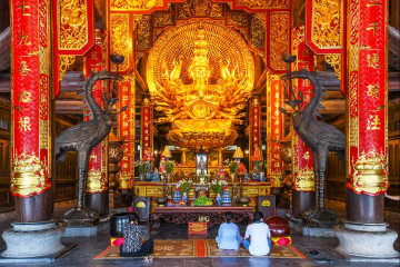 Religious Tourism in Ninh Binh: Must-Visit Temples and Vietnamese Beliefs
