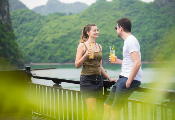  Halong Bay Cruise for Couples: Romantic Activities in Halong Bay 2024