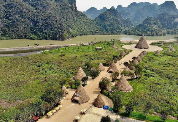 Discover Khe Coc Island & Chau Son Monastery: Ninh Binh's New Attractions