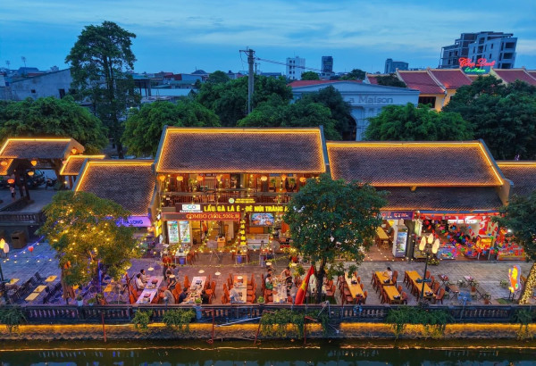 2026 Ninh Binh At Night: Walking Street, Night Market, Top Coffee and Restaurants