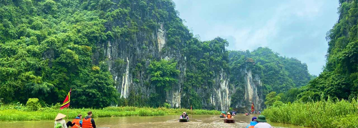 Best Time to Visit Ninh Binh: Weather, Scenery & Tips by Season