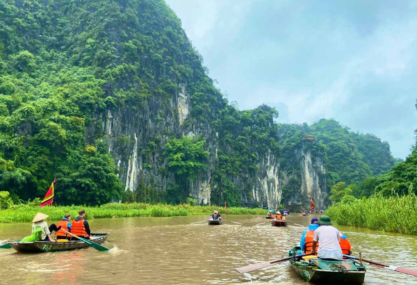 Best Time to Visit Ninh Binh: Weather, Scenery & Tips by Season