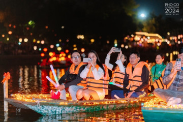 Tam Coc Ninh Binh At Night: Top Activities and Visiting Sites