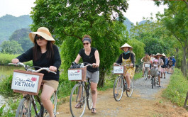 Ninh Binh 2 Day 1 Night Tour: Hoa Lu - Mua Cave - Tam Coc - Cuc Phuong