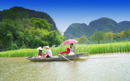 Ninh Binh Overnight Tour: Hoa Lu - Mua Cave - Tam Coc - Bai Dinh- Trang An