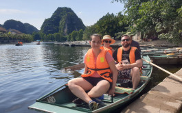 Ninh Binh 2 Day 1 Night Tour: Hoa Lu - Mua Cave - Tam Coc - Cuc Phuong