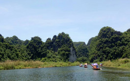 Bai Dinh - Trang An boat trip (Aloha 06)