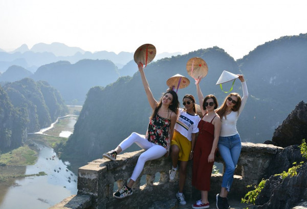 How to spend 2 days Tam Coc-Ninh Binh? Best accommodation and things to do