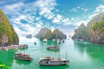 Choosing the Perfect Halong Bay Day Cruise Tour: Tips and Recommendations