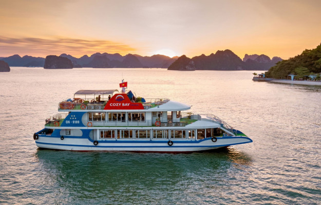 Halong Bay Cozy Cruise-Aloha Travel with 6 hours Crusing.