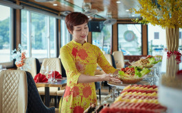 Halong Bay daily tour on Cozy Cruise with 6 hours Crusing.