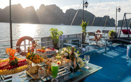 LUXURY HA LONG BAY FULL DAY TOUR BY SMALL GROUP