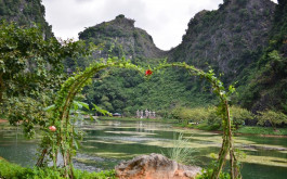 Ninh Binh 2 days 1 night: Hoa Lu - Tuyet Tinh Coc - Tam Coc - Bich Dong - Mua Cave - Galaxy Grotto
