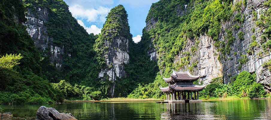 Things-to-do-in-Ninh-Binh-in-October-5