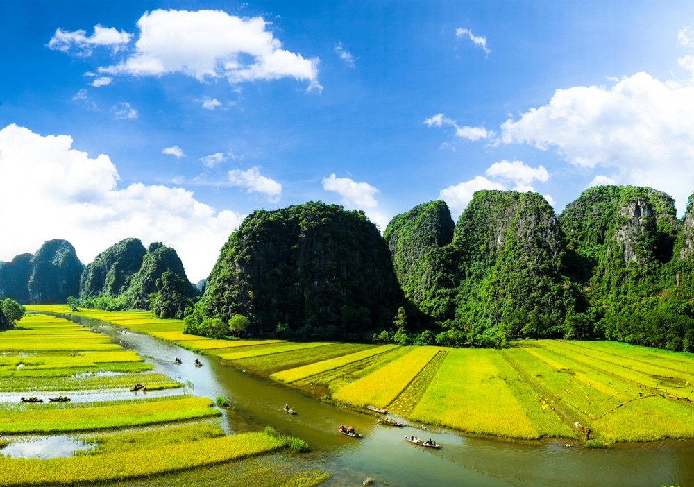 halong-bay-or-ninh-binh-3