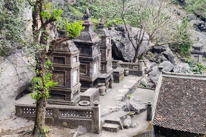 Historical and Spiritual Significance Of Bich Dong Pagoda 