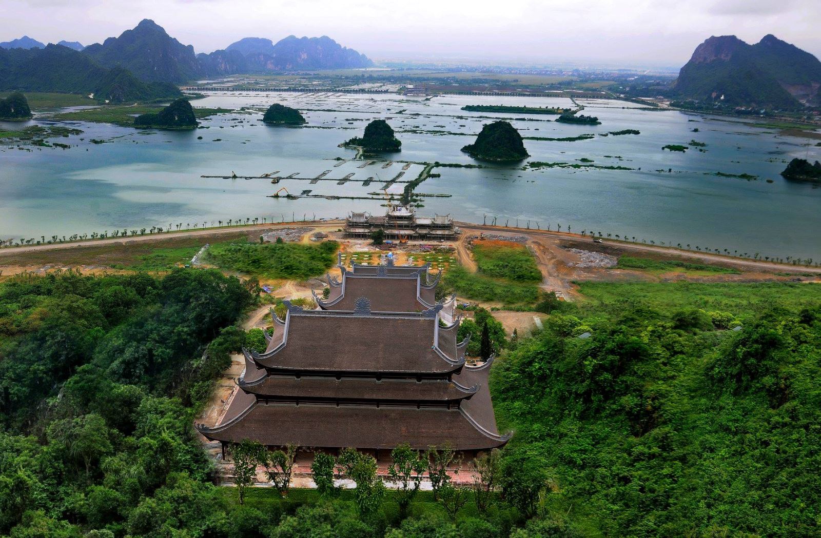 Panoramic view of Tam Chuc Pagoda