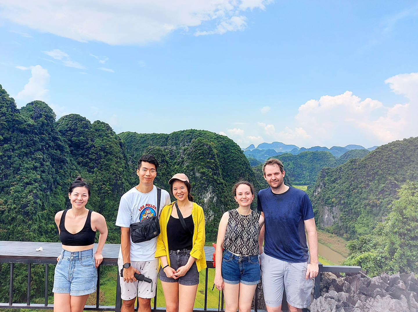 halong-bay-or-ninh-binh-5