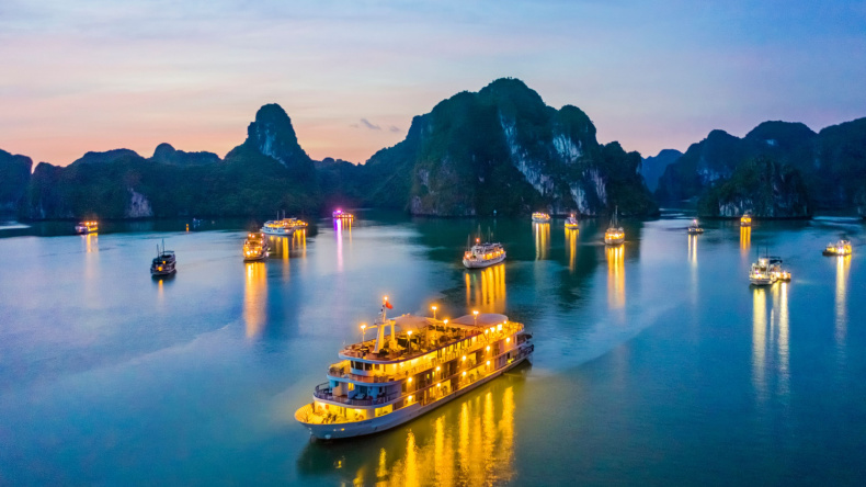 best-time-to-visi-halong-bay-10