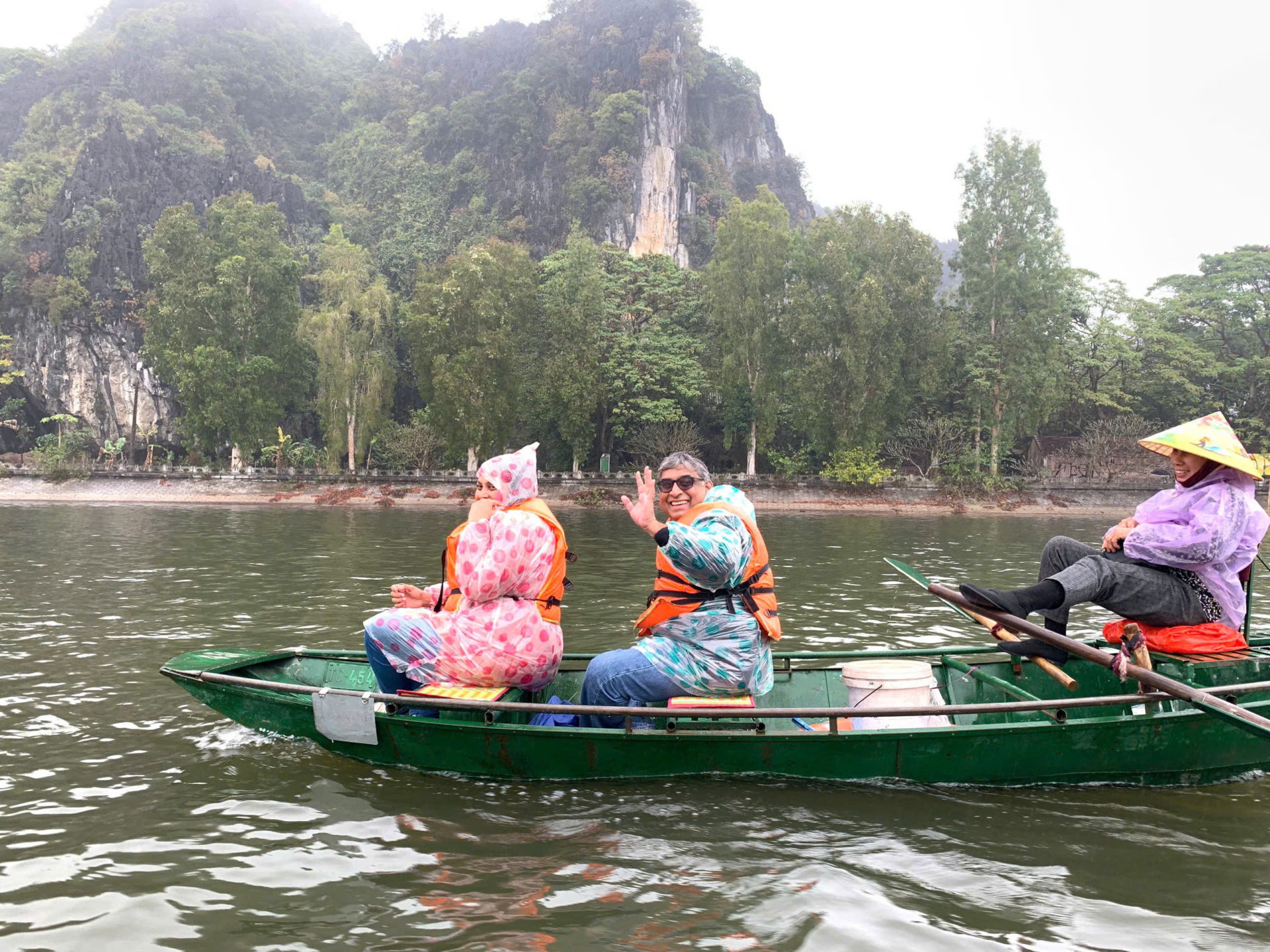 You can still enjoy Tam Coc boat tour although of small rain