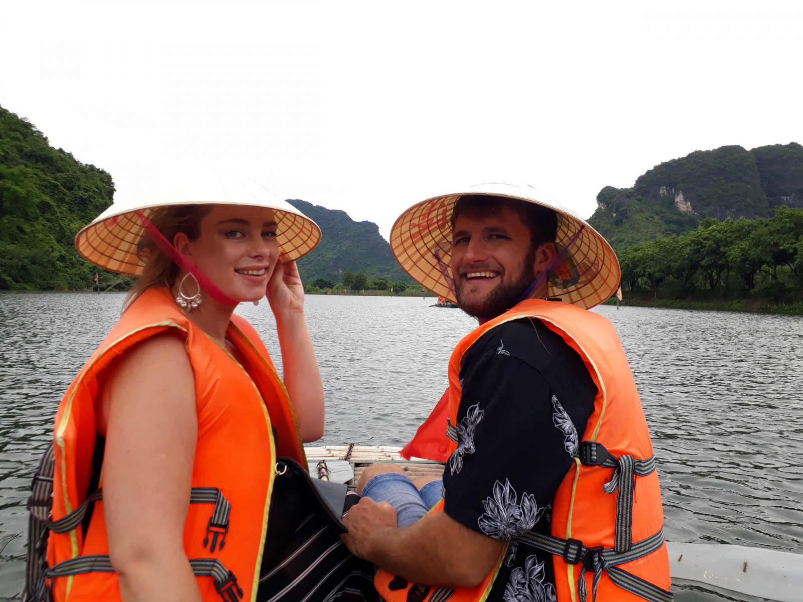 tips for trang an boat tour