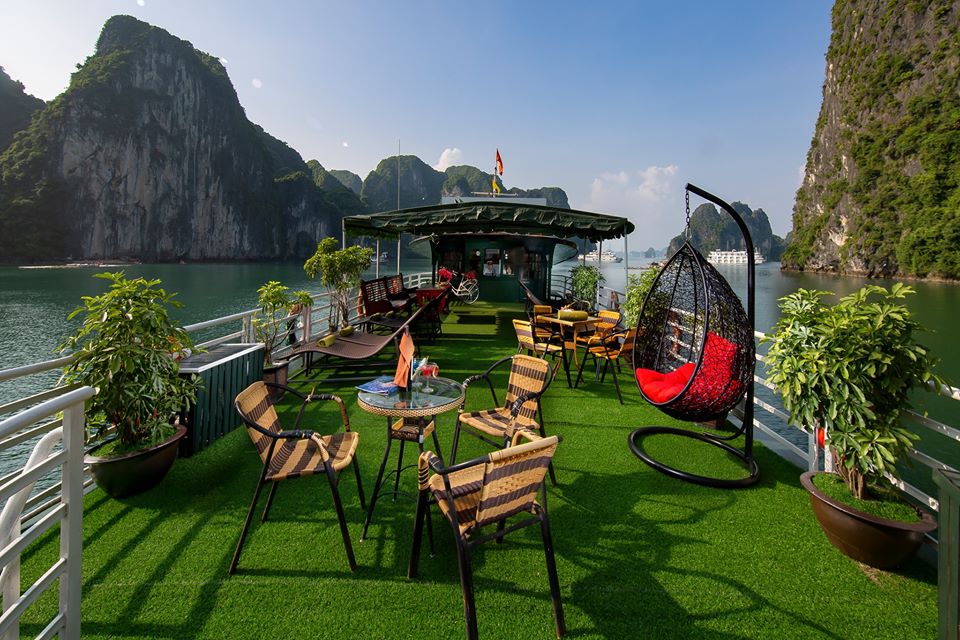Ha Long bay cruise tours